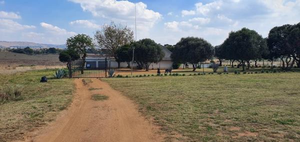 8.6 ha Smallholding