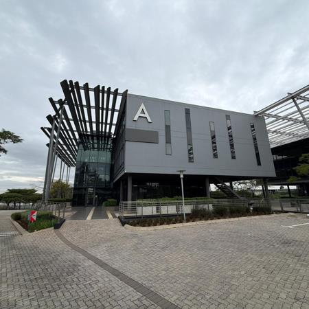 378 m² Commercial space