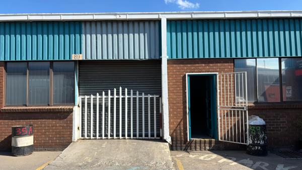 210 m² Industrial space