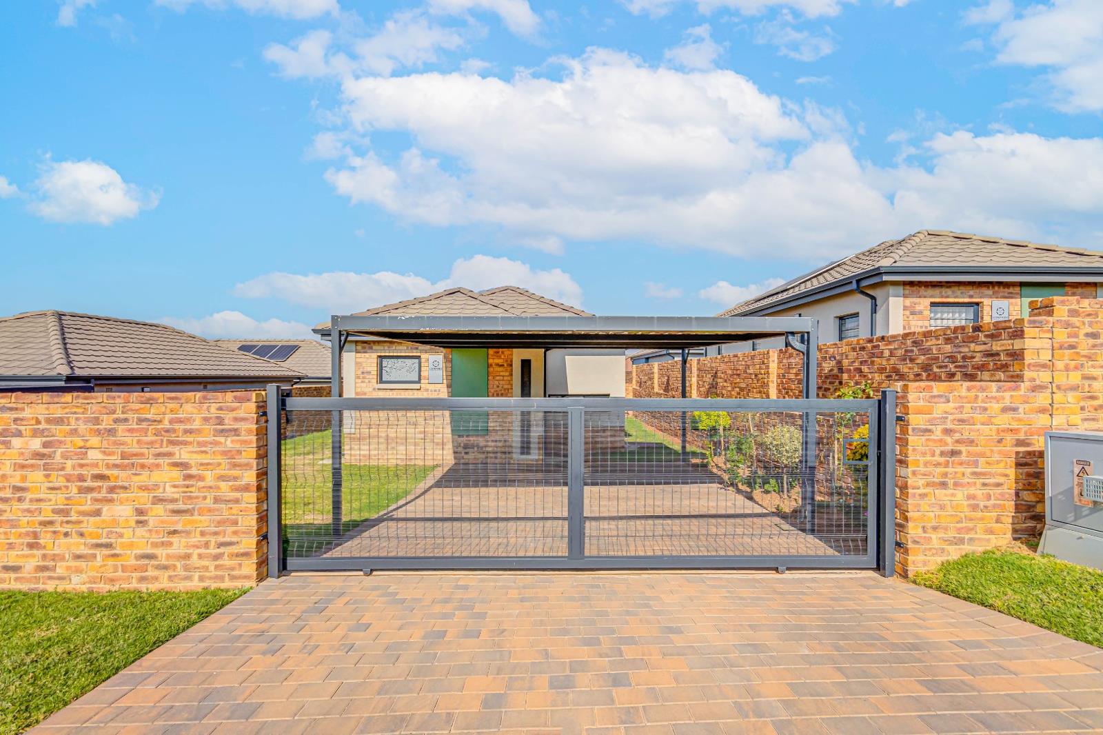 3 Bedroom House in Lion Pride