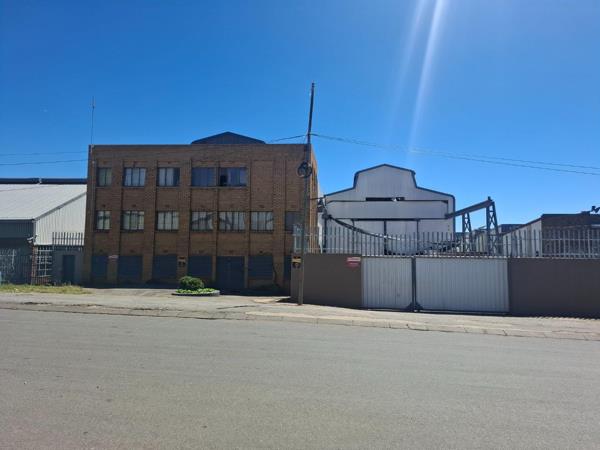 2 200 m² Industrial space