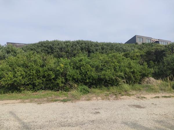 851 m² Land