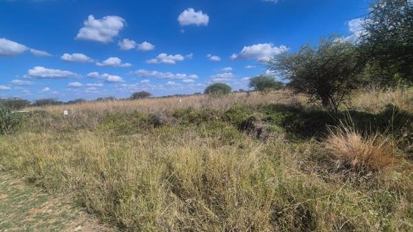 700 m² Land