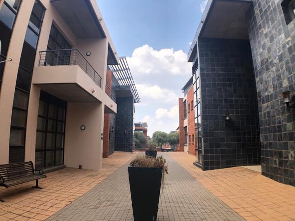 306 m² Commercial space