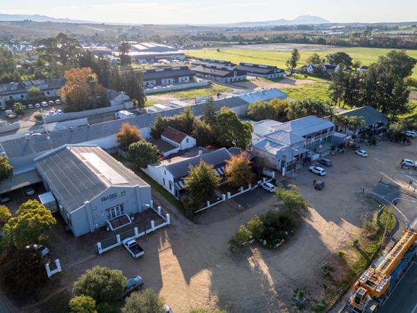 750 m² Commercial space
