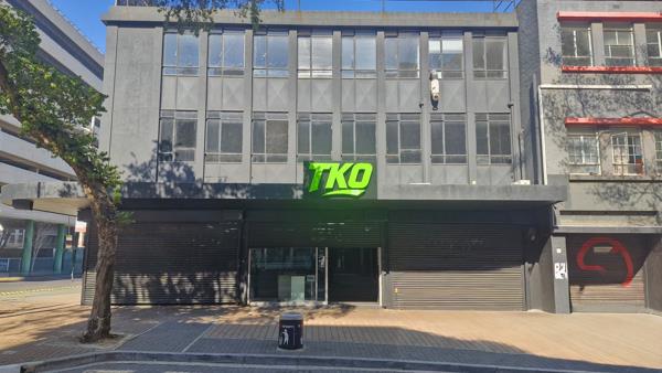 1 880 m² Retail Space