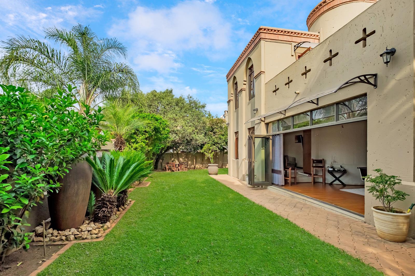 4 Bedroom House in Eagle Canyon Golf Estate