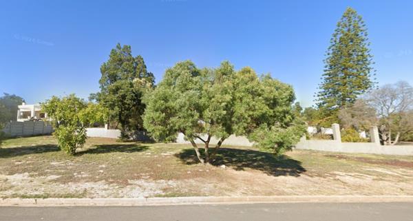 468 m² Land