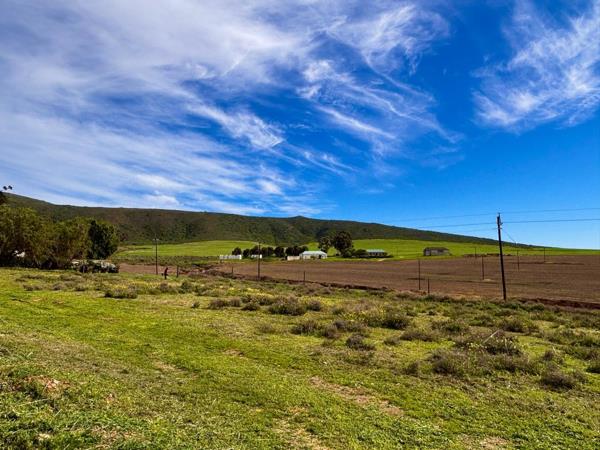 1 487 m² Land