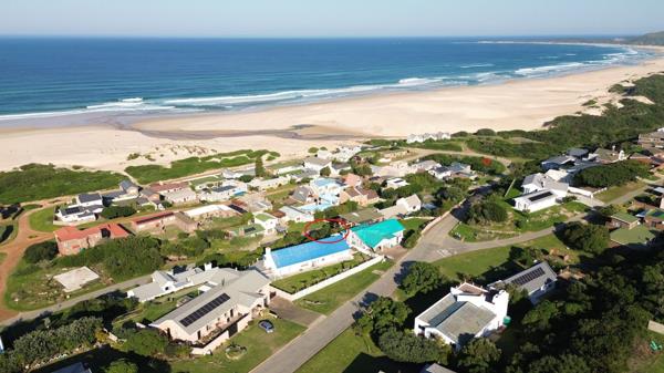 753 m² Land