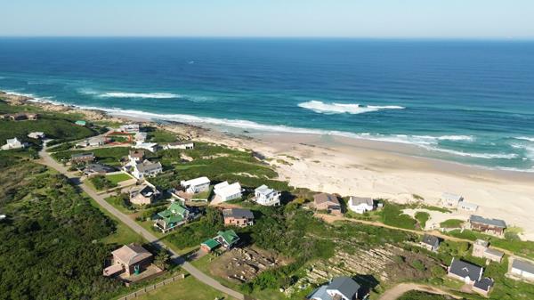 679 m² Land