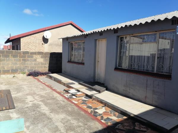 2 Bedroom House