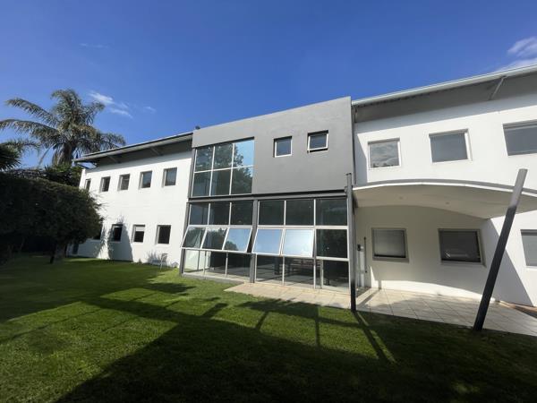 128 m² Commercial space