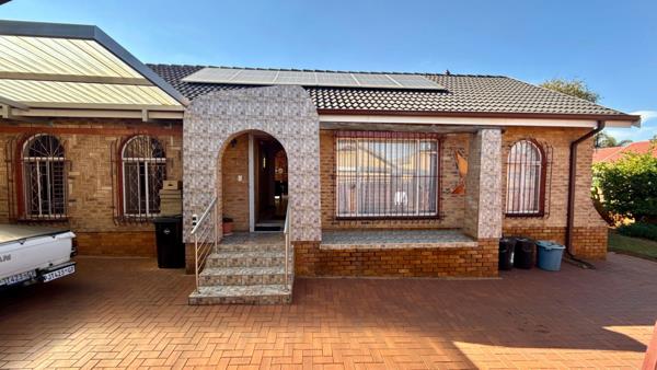8 Bedroom House