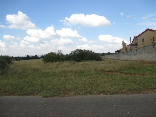 1 000 m² Land
