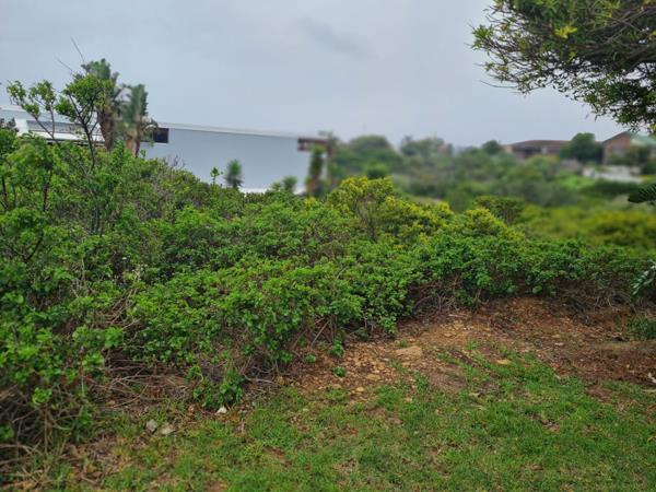 700 m² Land