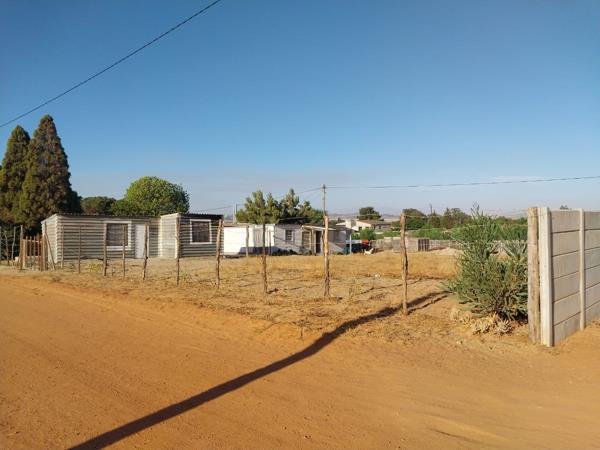 995 m² Land