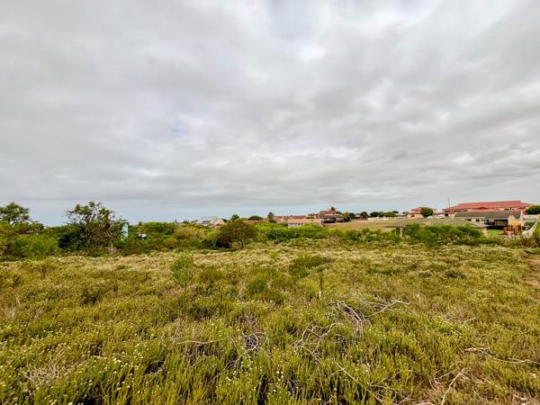 848 m² Land