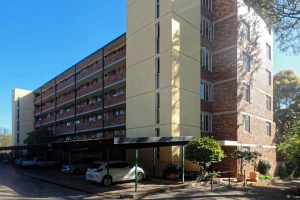 2.5 Bedroom Flat