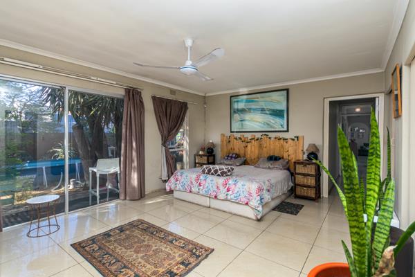 6 Bedroom House