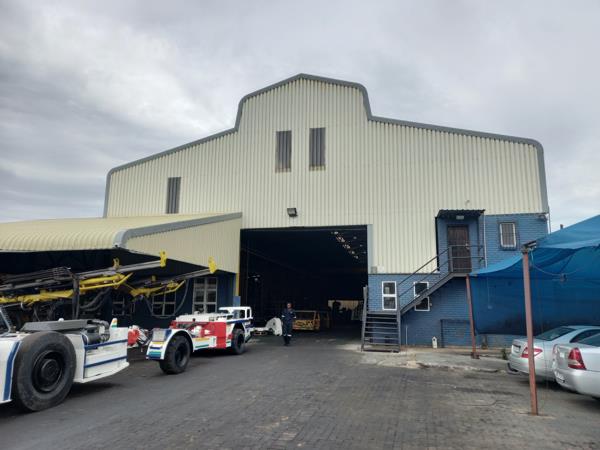 3 877 m² Industrial space