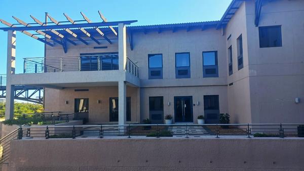 222 m² Commercial space