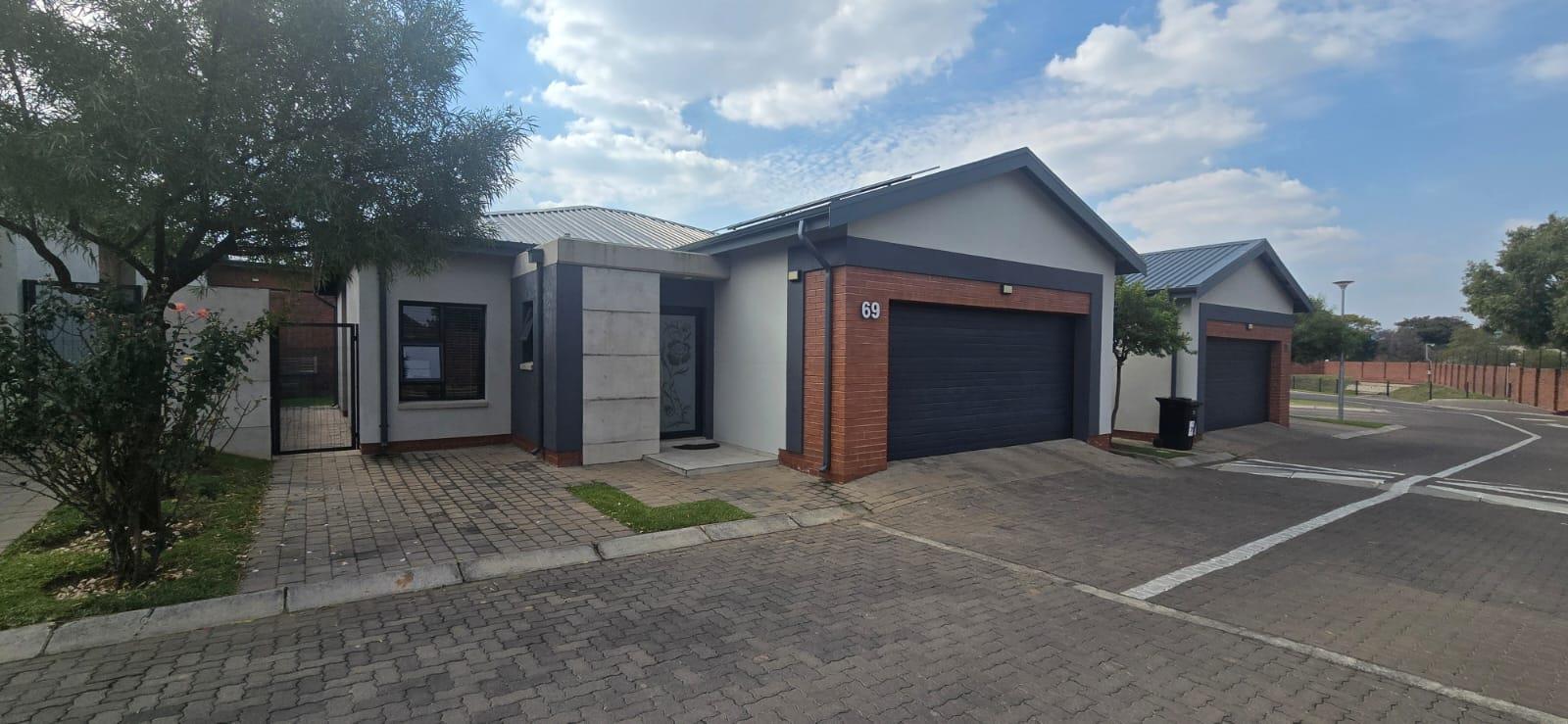 3 Bedroom House in Halfway Gardens