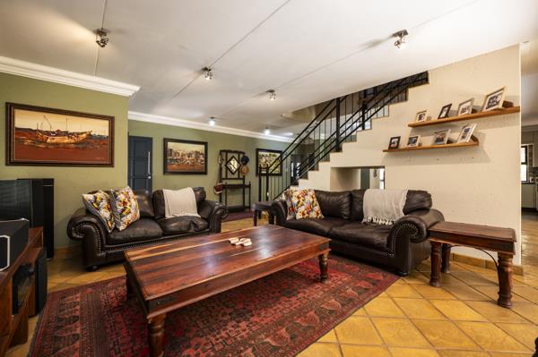5 Bedroom House