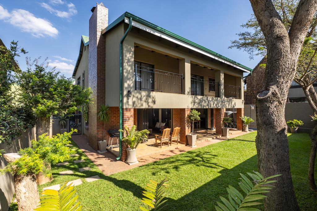 5 Bedroom House