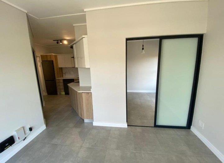 Apartment in Sandton, Buccleuch, Johannesburg Ward 32 - View 4