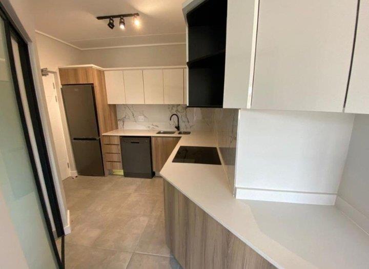 Apartment in Sandton, Buccleuch, Johannesburg Ward 32 - View 3