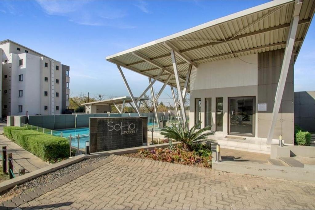 2 Bedroom Apartment in Broadacres