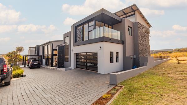 8 Bedroom House