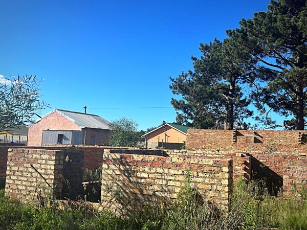 595 m² Land