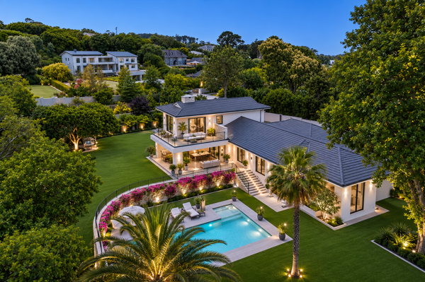 5 Bedroom House