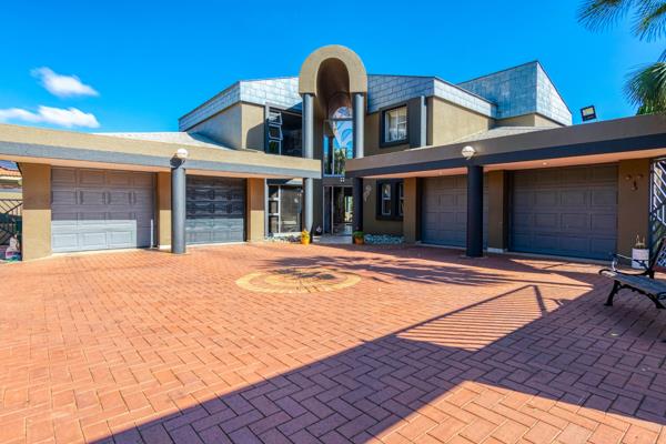 5 Bedroom House