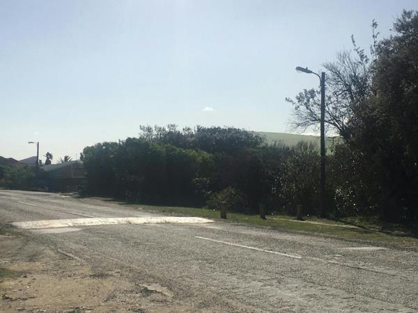 848 m² Land
