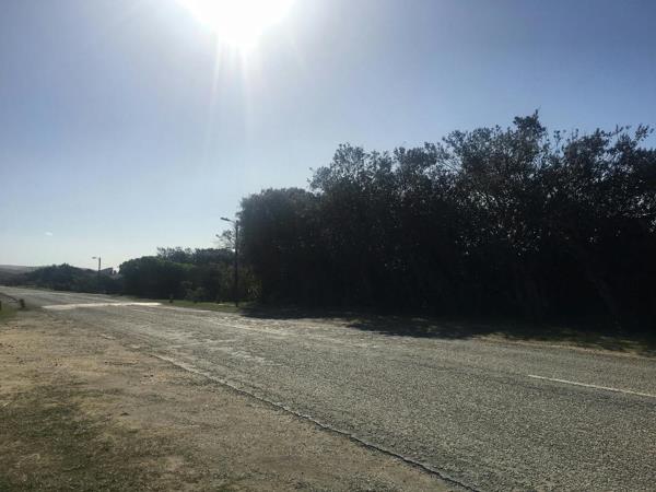 863 m² Land