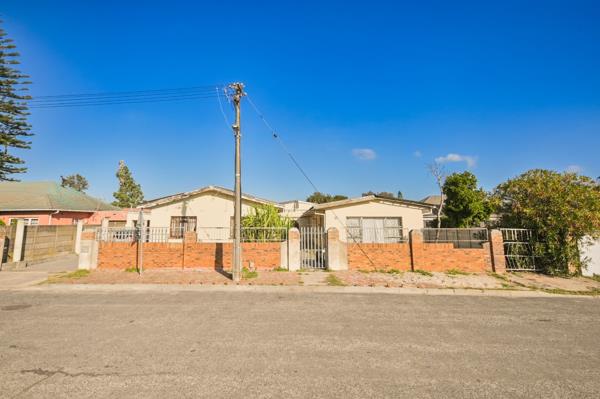 10 Bedroom House