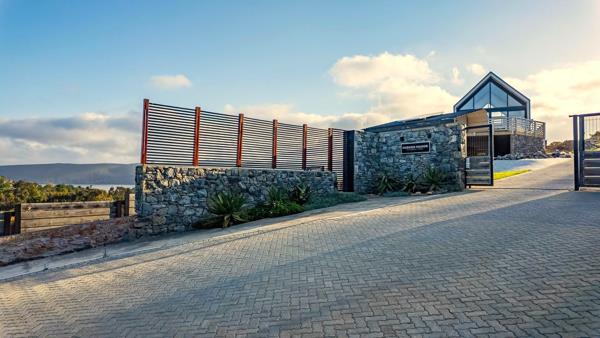 1 510 m² Land