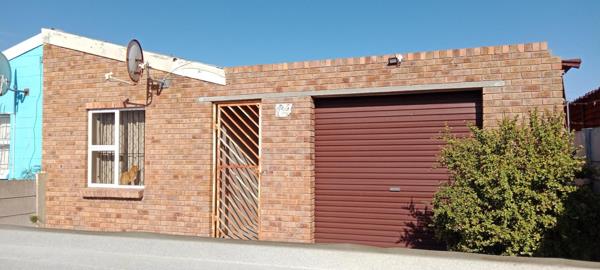 1 Bedroom House