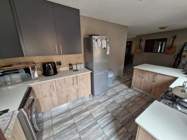 4 Bedroom Townhouse