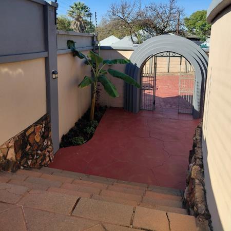 1 Bedroom House