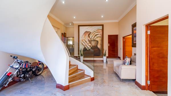 5 Bedroom House