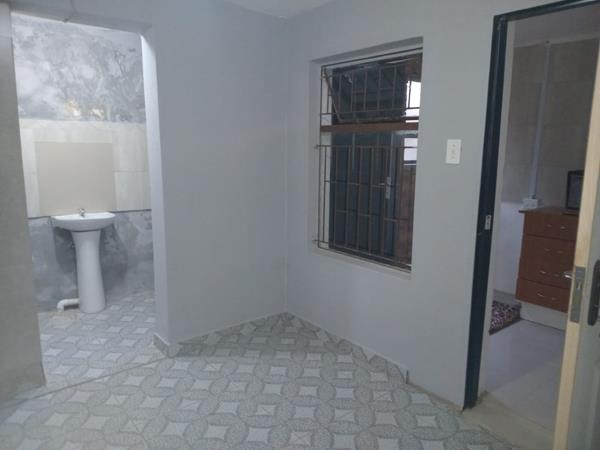 1 Bedroom Garden Cottage