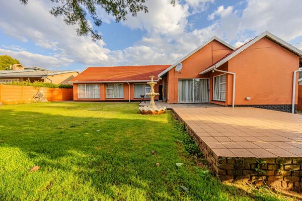 5 Bedroom House