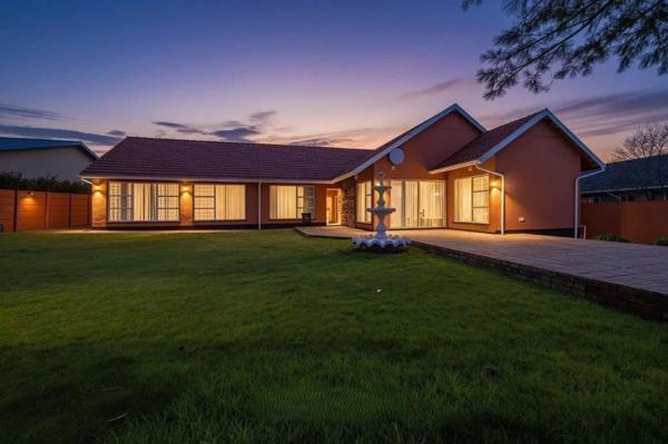 5 Bedroom House
