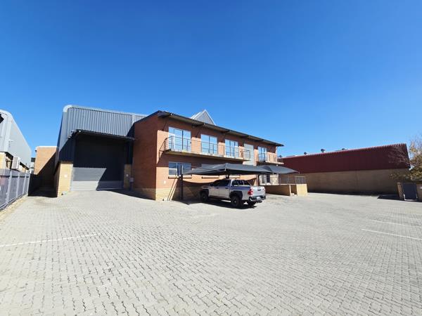 1 050 m² Industrial space