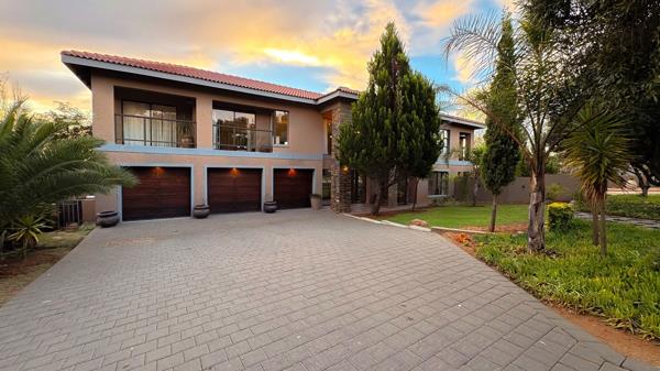 6 Bedroom House