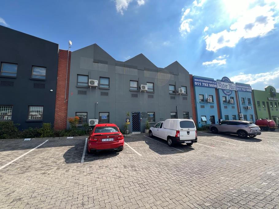 662 m² Industrial space